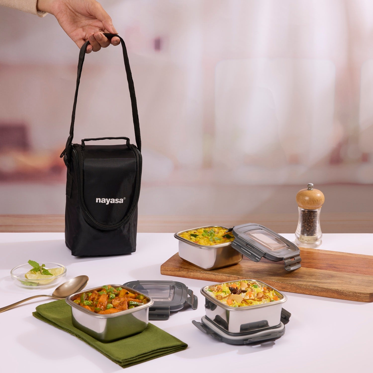 Eco Crunch Lunch Box With 3 Containers of 300 ml Each