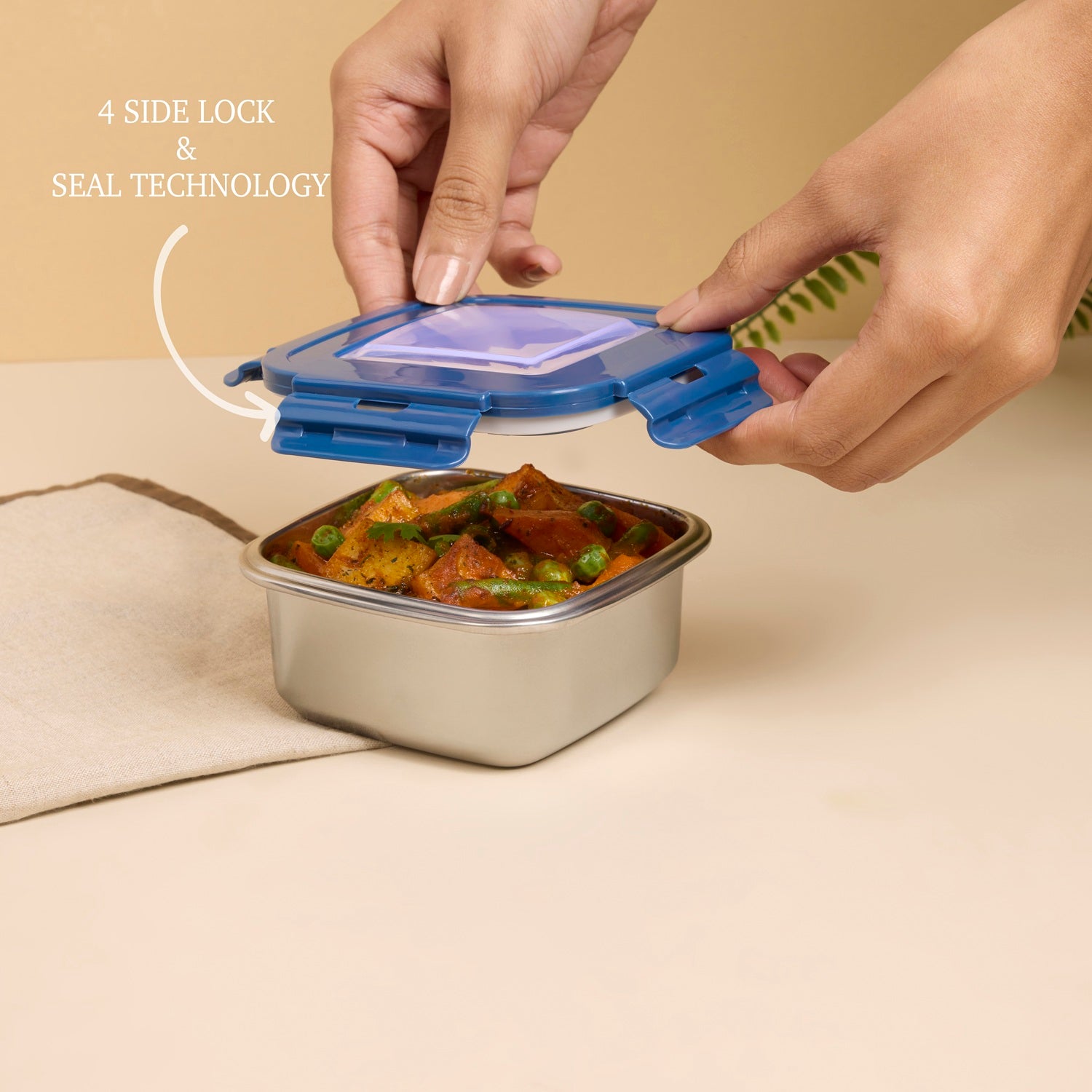 Eco Crunch Lunch Box With 3 Containers of 300 ml Each