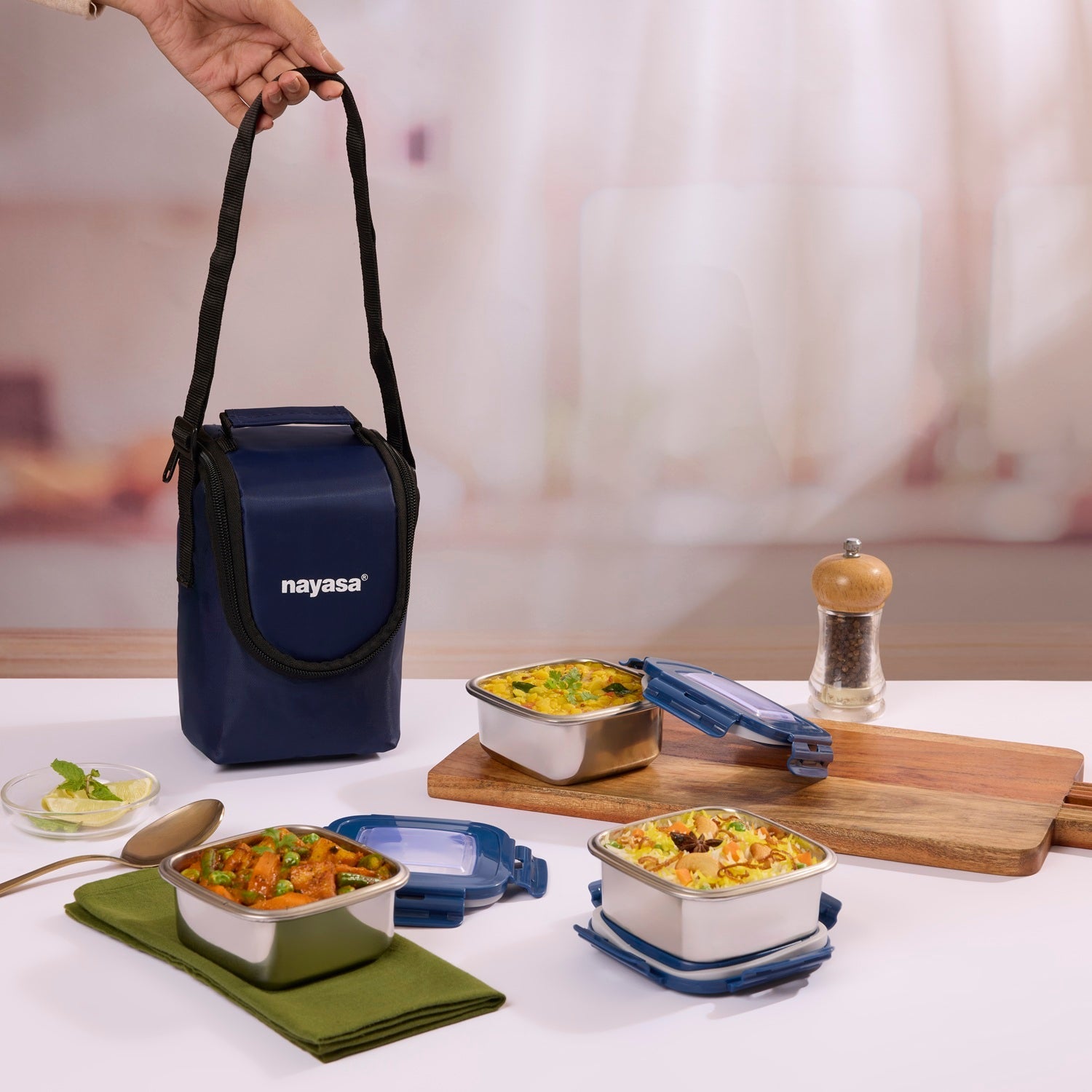 Eco Crunch Lunch Box With 3 Containers of 300 ml Each