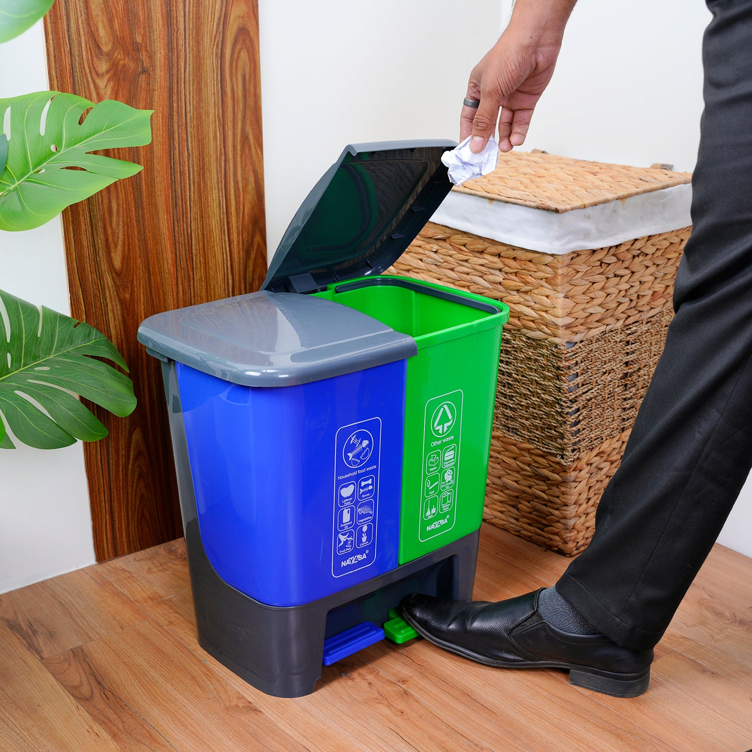 2 In 1 Pedal Bin Bold Dustbin Blue & Green