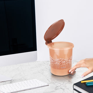 Cute Clean Dlx Table Top Dustbin, 2 Ltr Brown