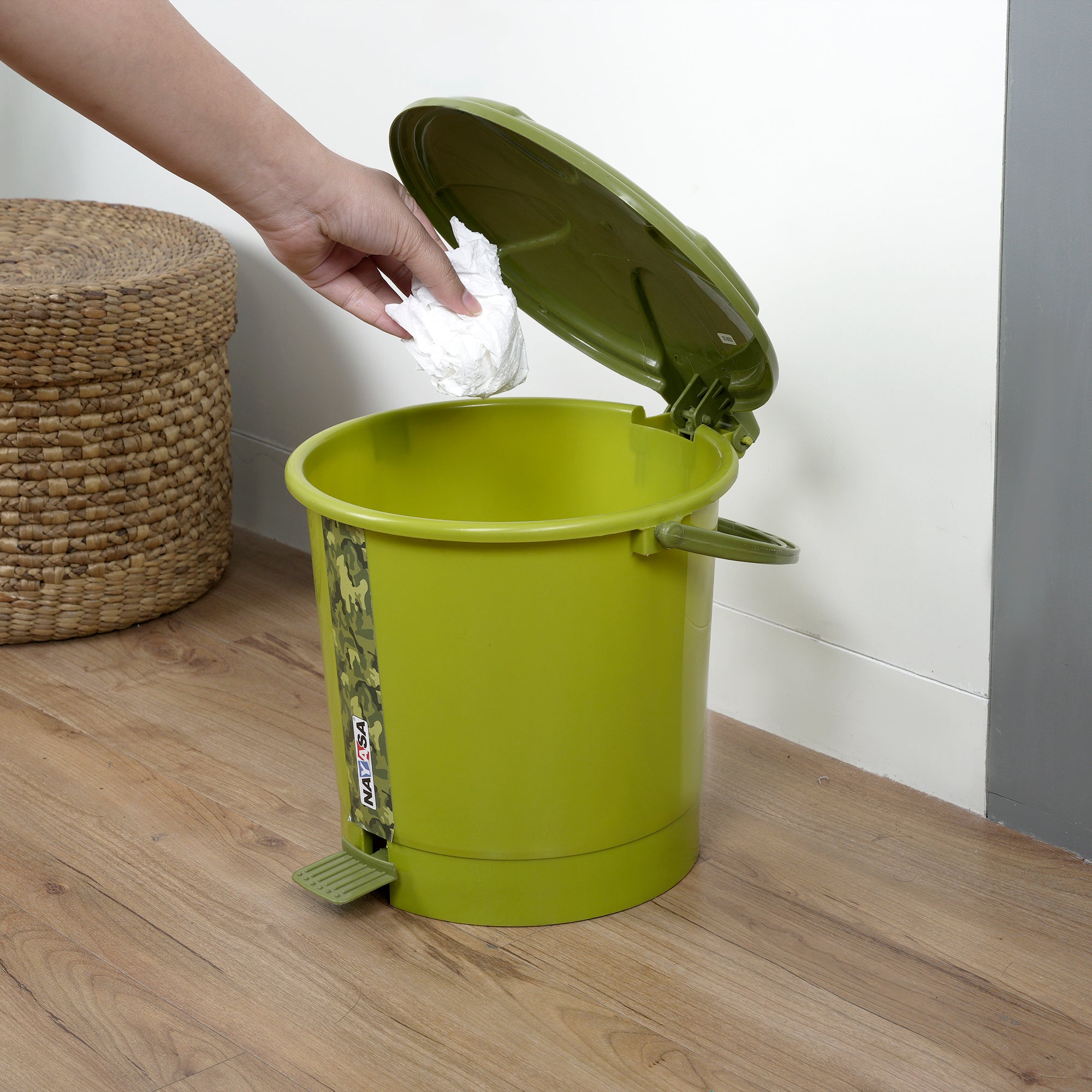 Army Print Pedal Dustbin Green / 11.5 Ltr