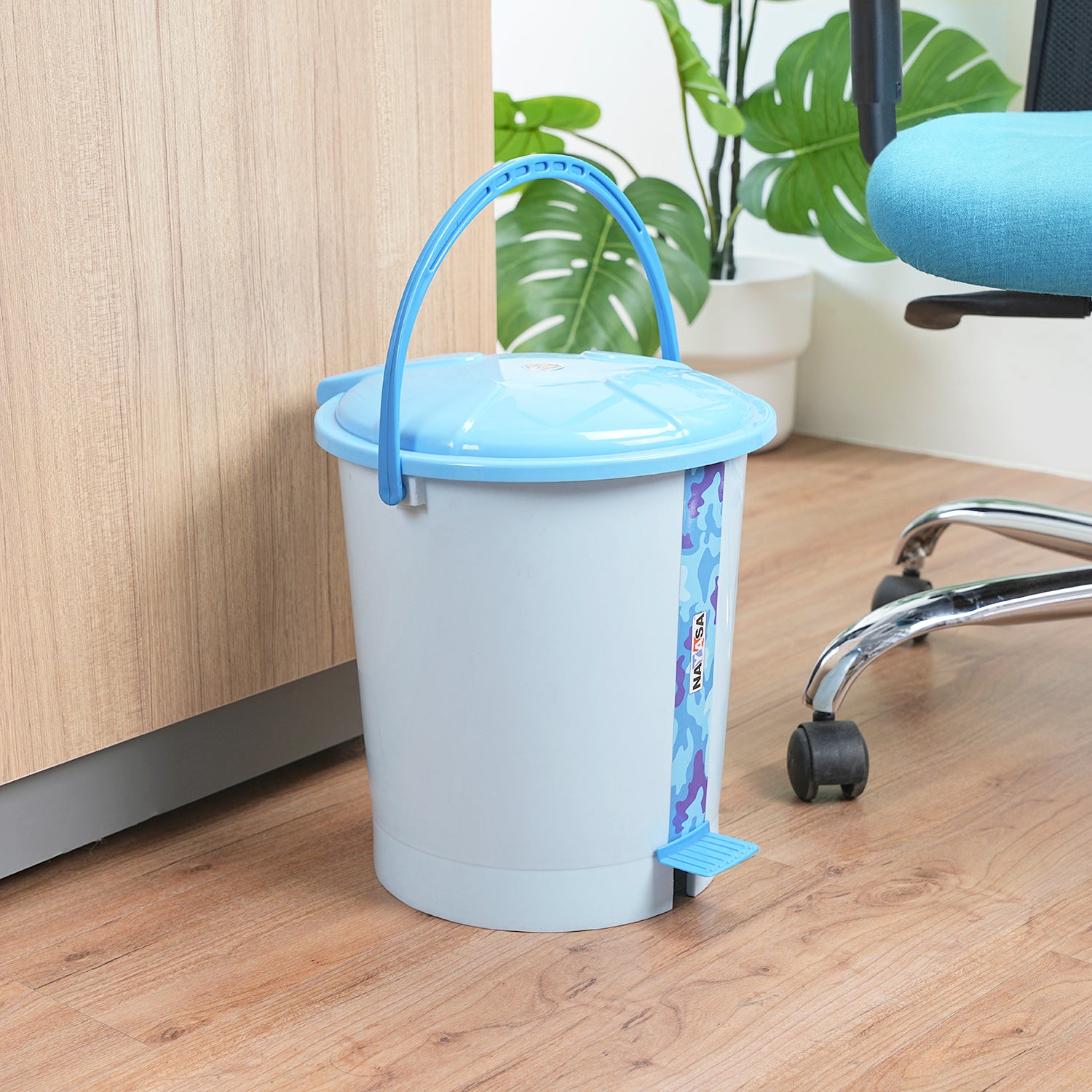 Army Print Pedal Dustbin Blue / 16.4 Ltr