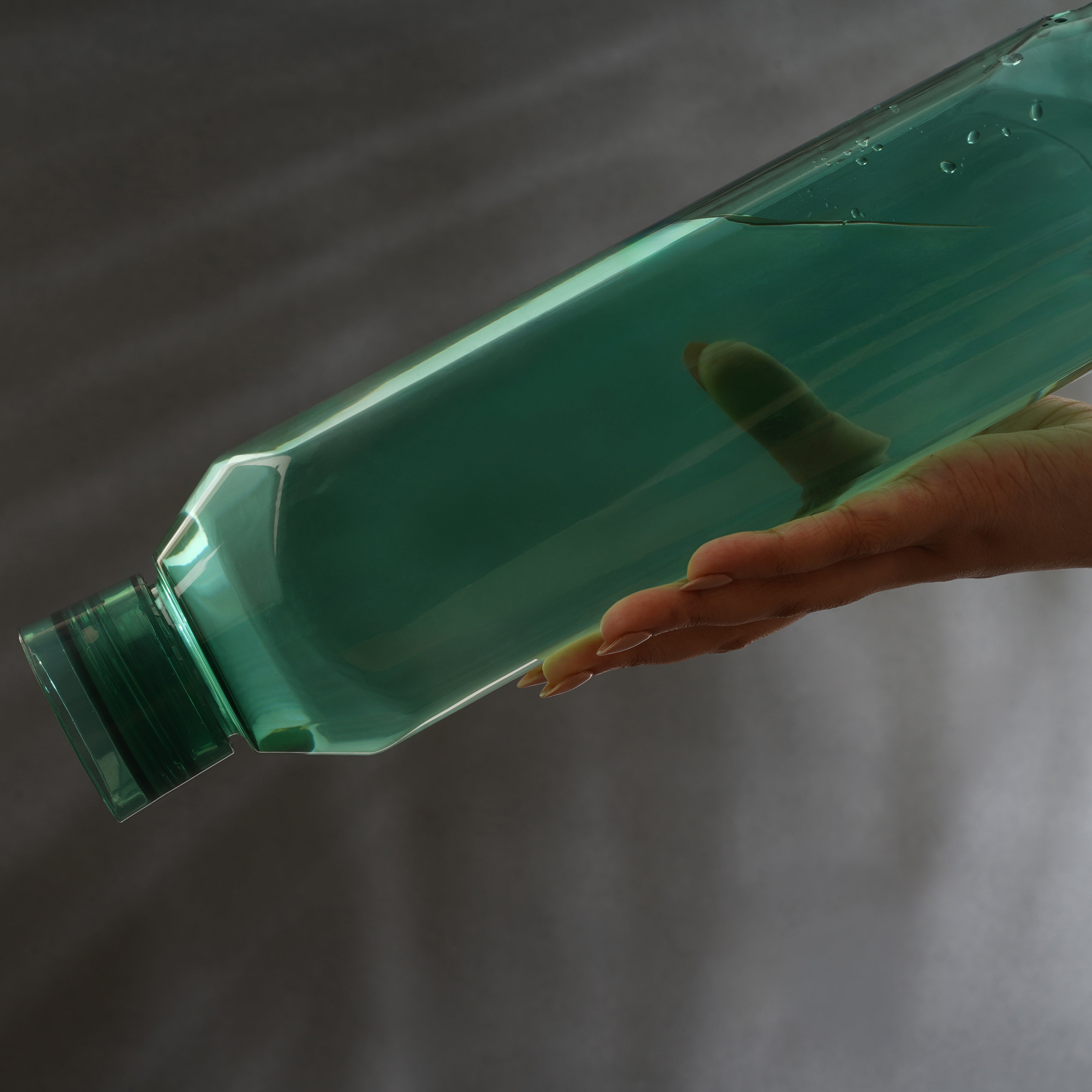 Space Plastic Water Bottle 1150 Ml Green / Set of 6