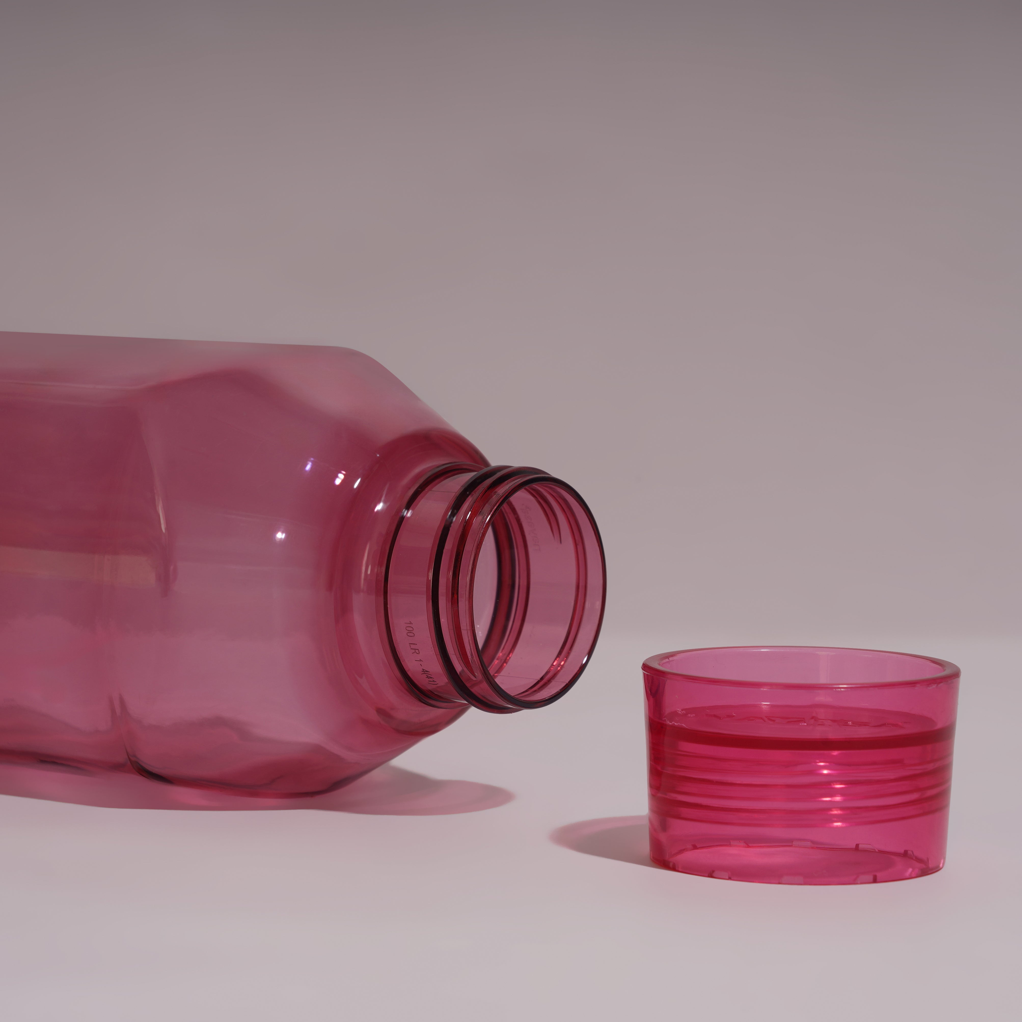 Space Plastic Water Bottle 1150 Ml Red / Set of 5