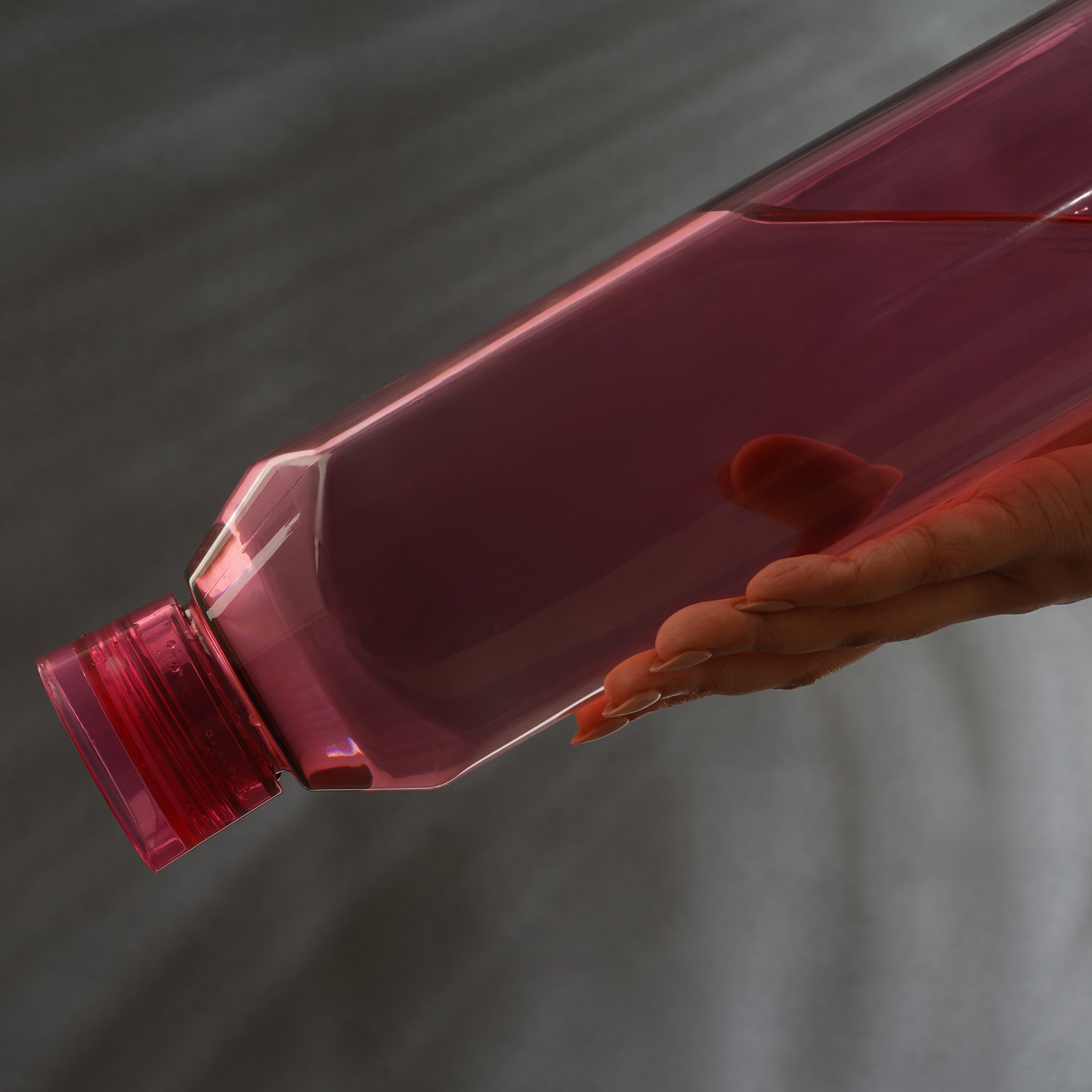 Space Plastic Water Bottle 1150 Ml Red / Set of 5