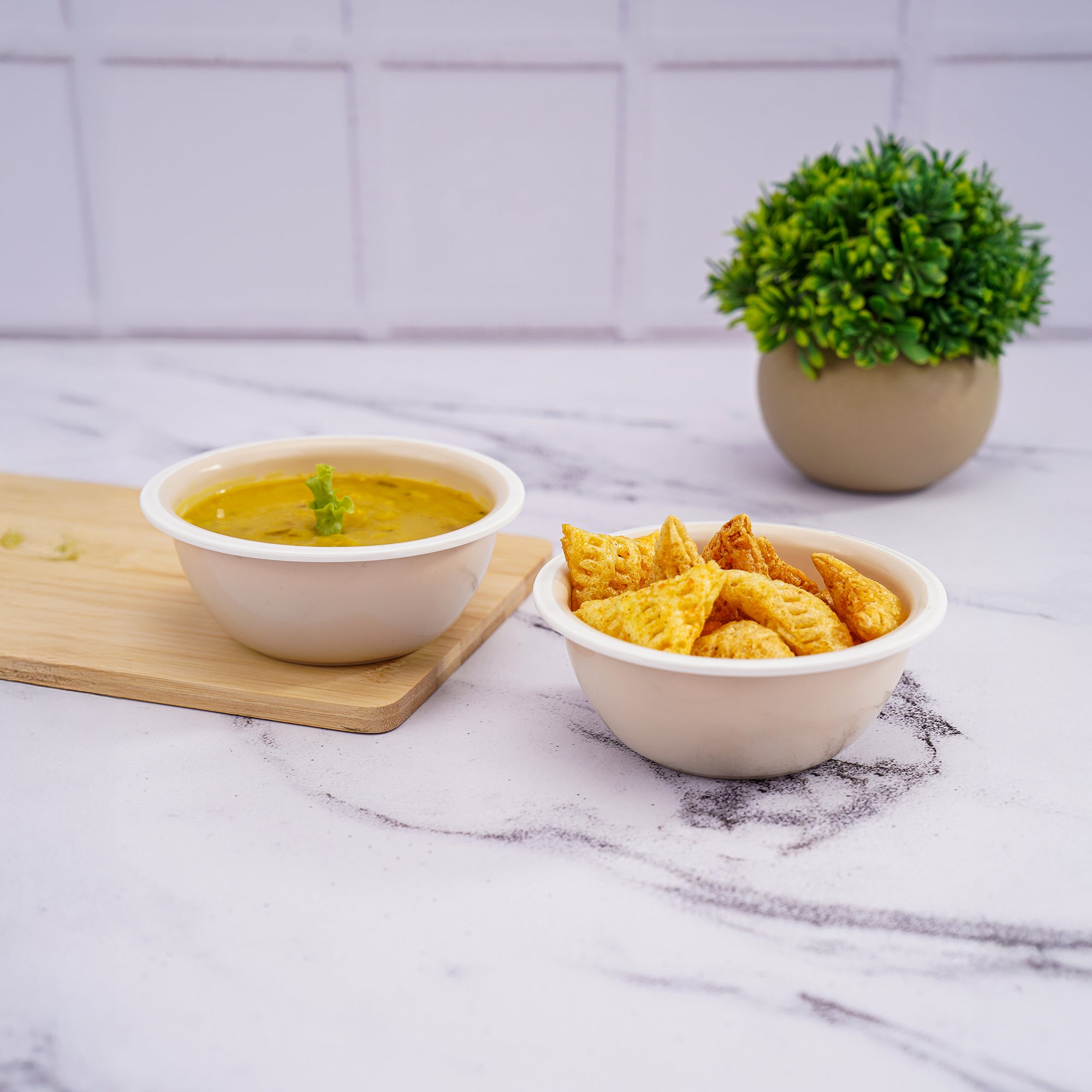 Round 18 Pc Plastic Dinner Set – 6 Full, 6 Quarter Plates & 6 Bowls, Beige